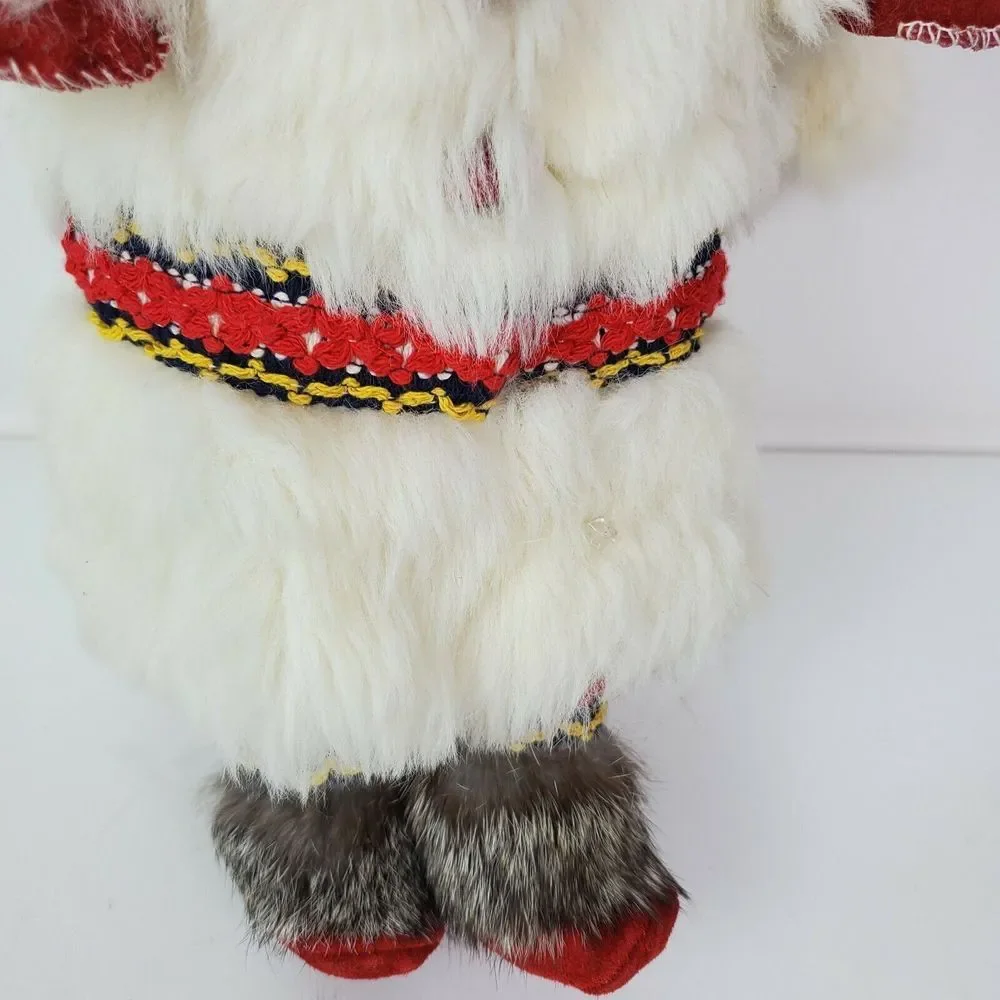 NWT‎ Disney Vintage Eskimo Indian Doll Authentic Fur Made in Canada